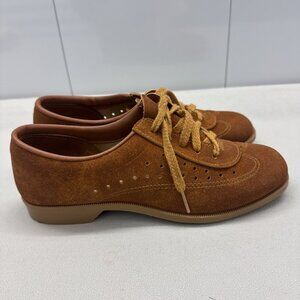 Vintage Women’s BRUNSWICK Brown Suede With Tan Stitch Retro Bowling Shoes 8